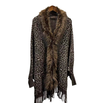 One-Size-Fits-All Leopard Print Fur Collar Throw-Over Cardi